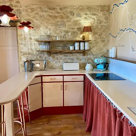 Maison As Cambous Bed & Breakfast